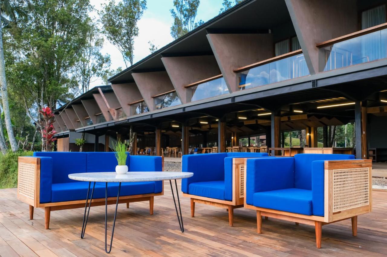 Teras Hotel Ijen Banyuwangi Ngoại thất bức ảnh